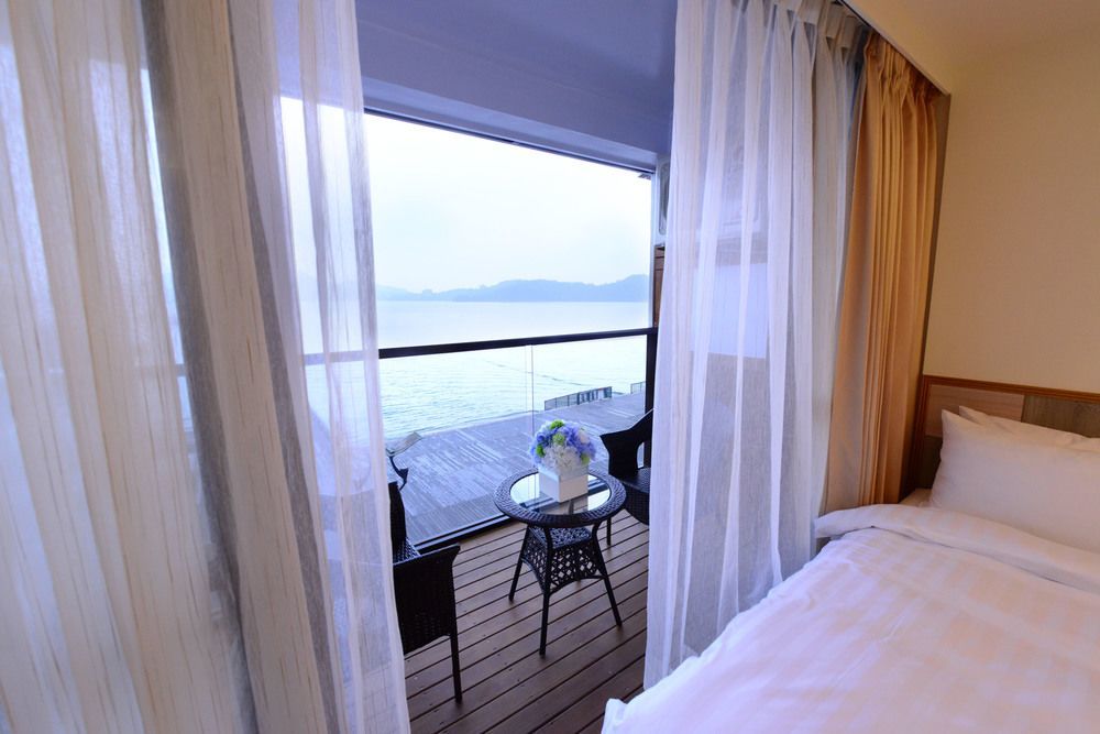 Shang Shan Ting Chao Hotel Jücsi Kültér fotó